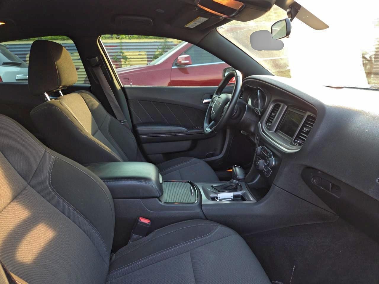 Dodge Charger Sxt Image 2