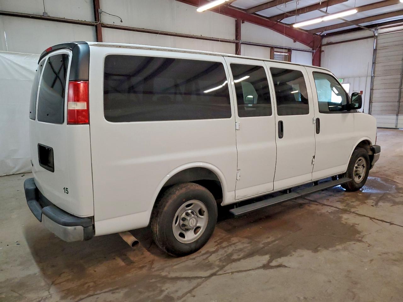 Chevrolet Express Lt Image 2