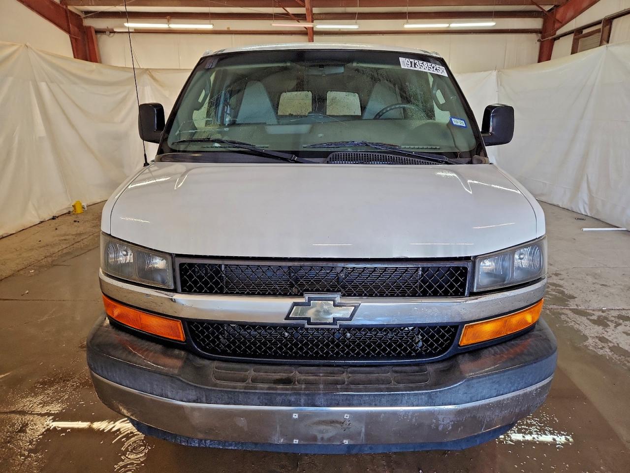 Chevrolet Express Lt Image 4