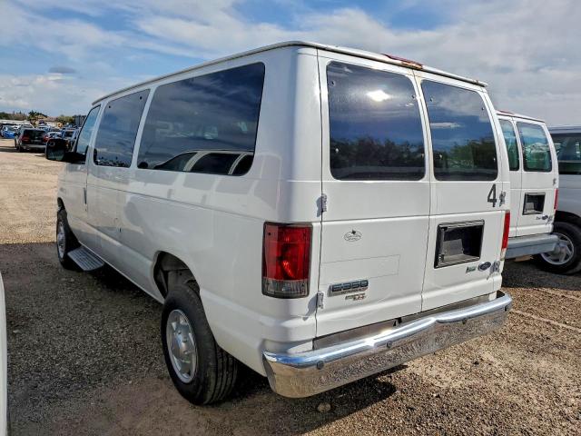 Ford Econoline E350 Super Duty Wagon Image 3