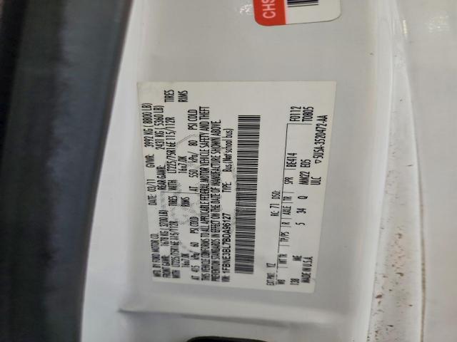 Ford Econoline E350 Super Duty Wagon Image 12