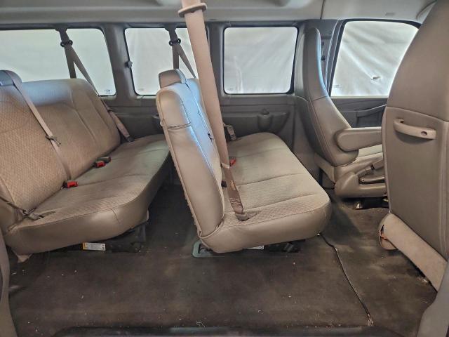 Chevrolet Express Lt Image 11