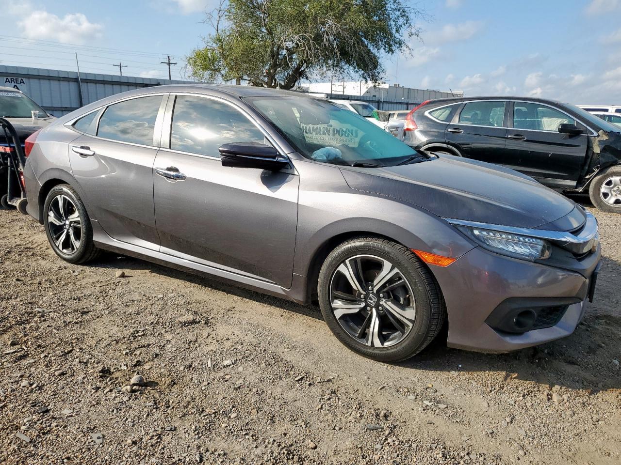 Honda Civic Touring Image 11