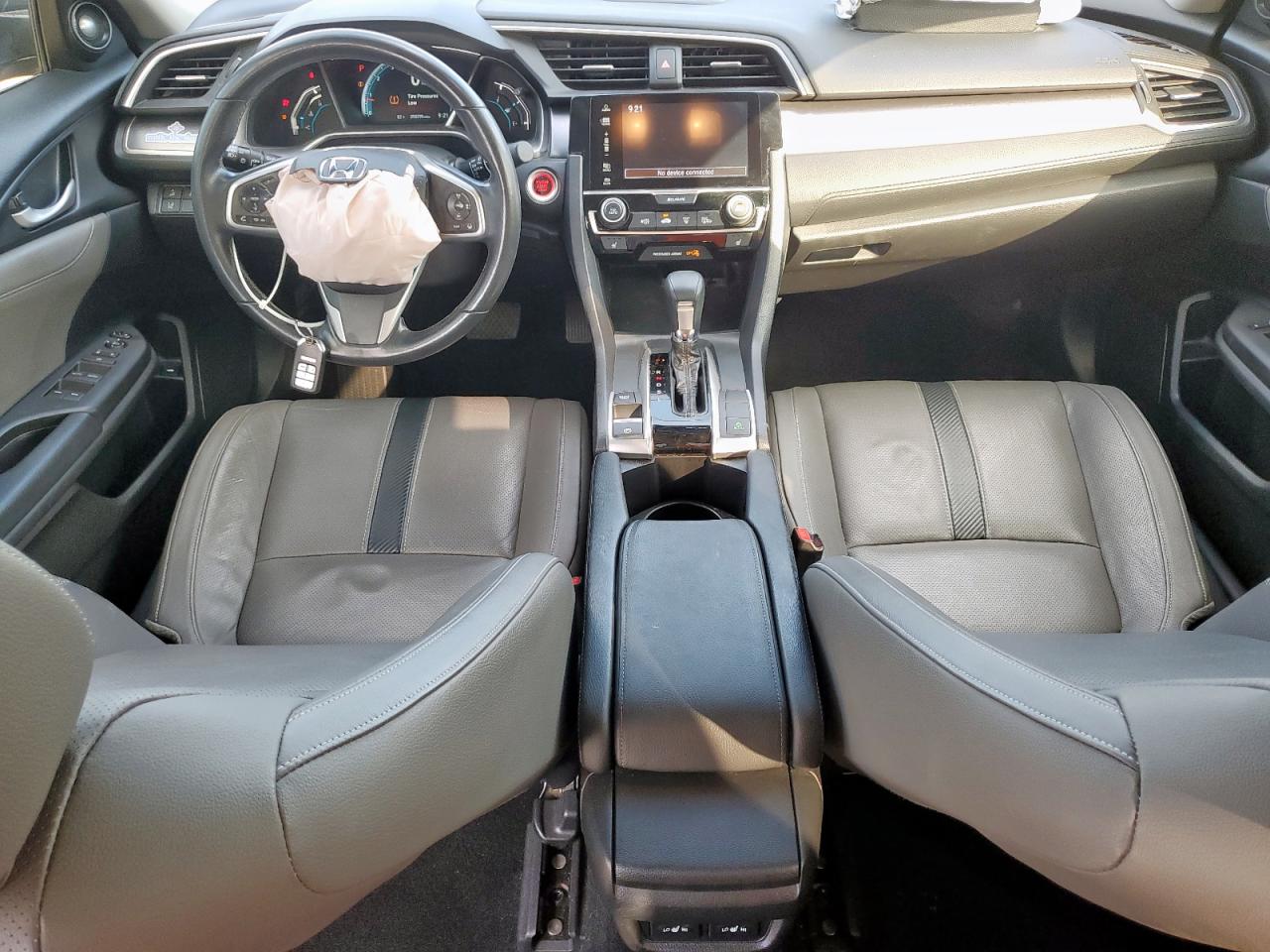 Honda Civic Touring Image 7