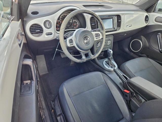 Volkswagen Beetle Se Image 7