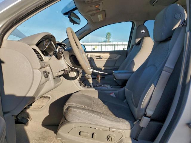 Chevrolet Traverse Ls Image 9