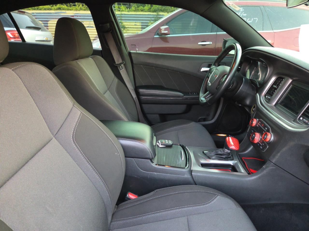 Dodge Charger Sxt Image 6