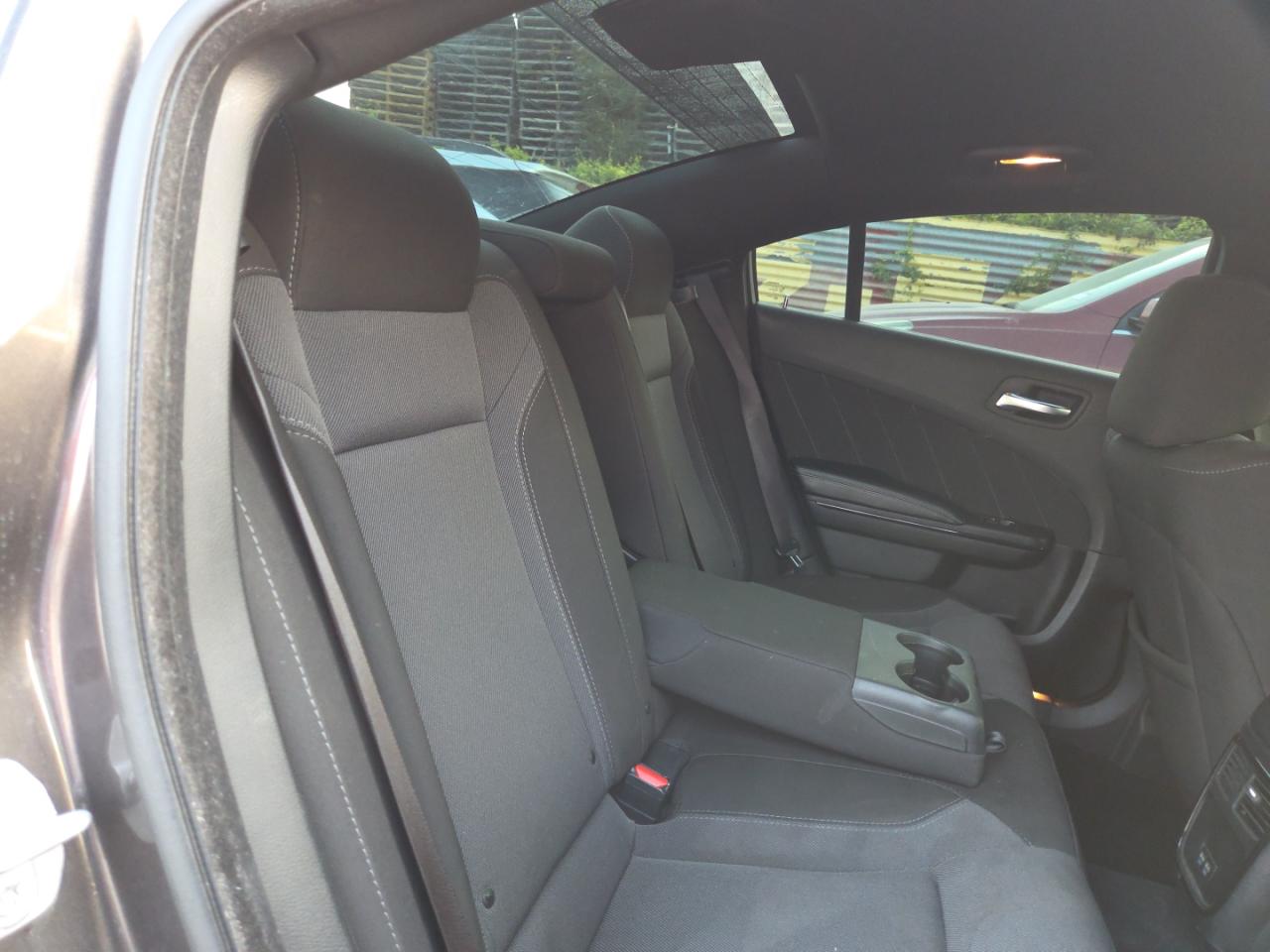 Dodge Charger Sxt Image 5