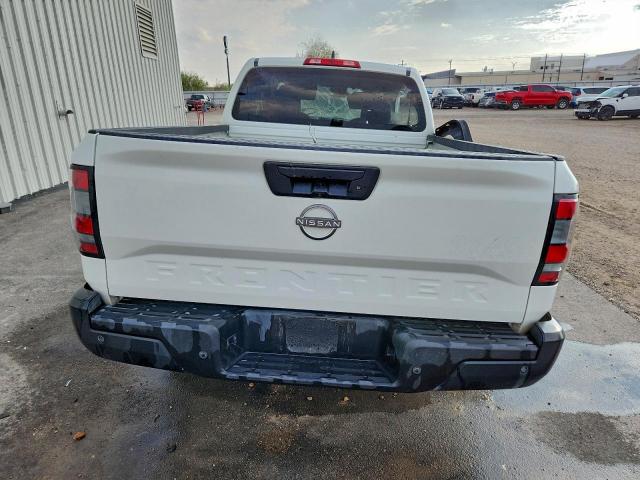 Nissan Frontier S Image 4