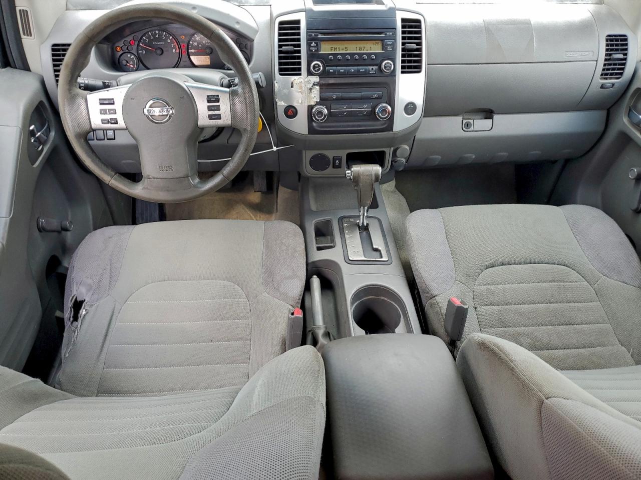 Nissan Frontier S Image 11