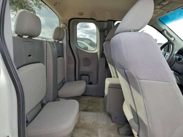 Nissan Frontier S Image 9