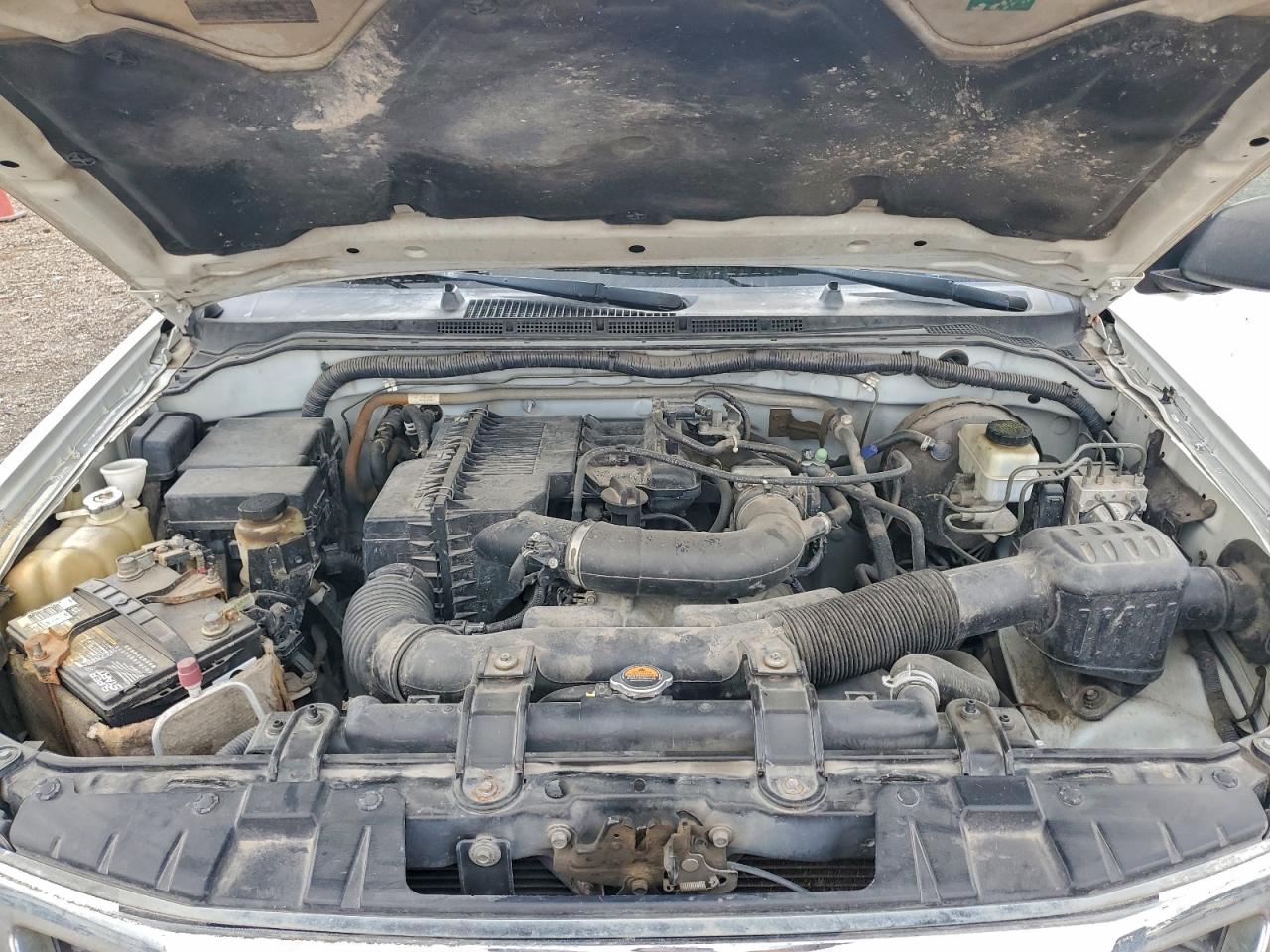 Nissan Frontier S Image 10