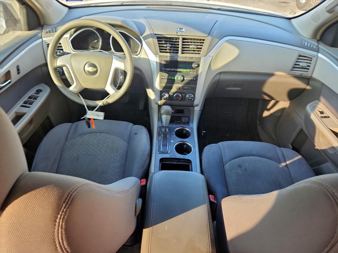 Chevrolet Traverse Ls Image 11