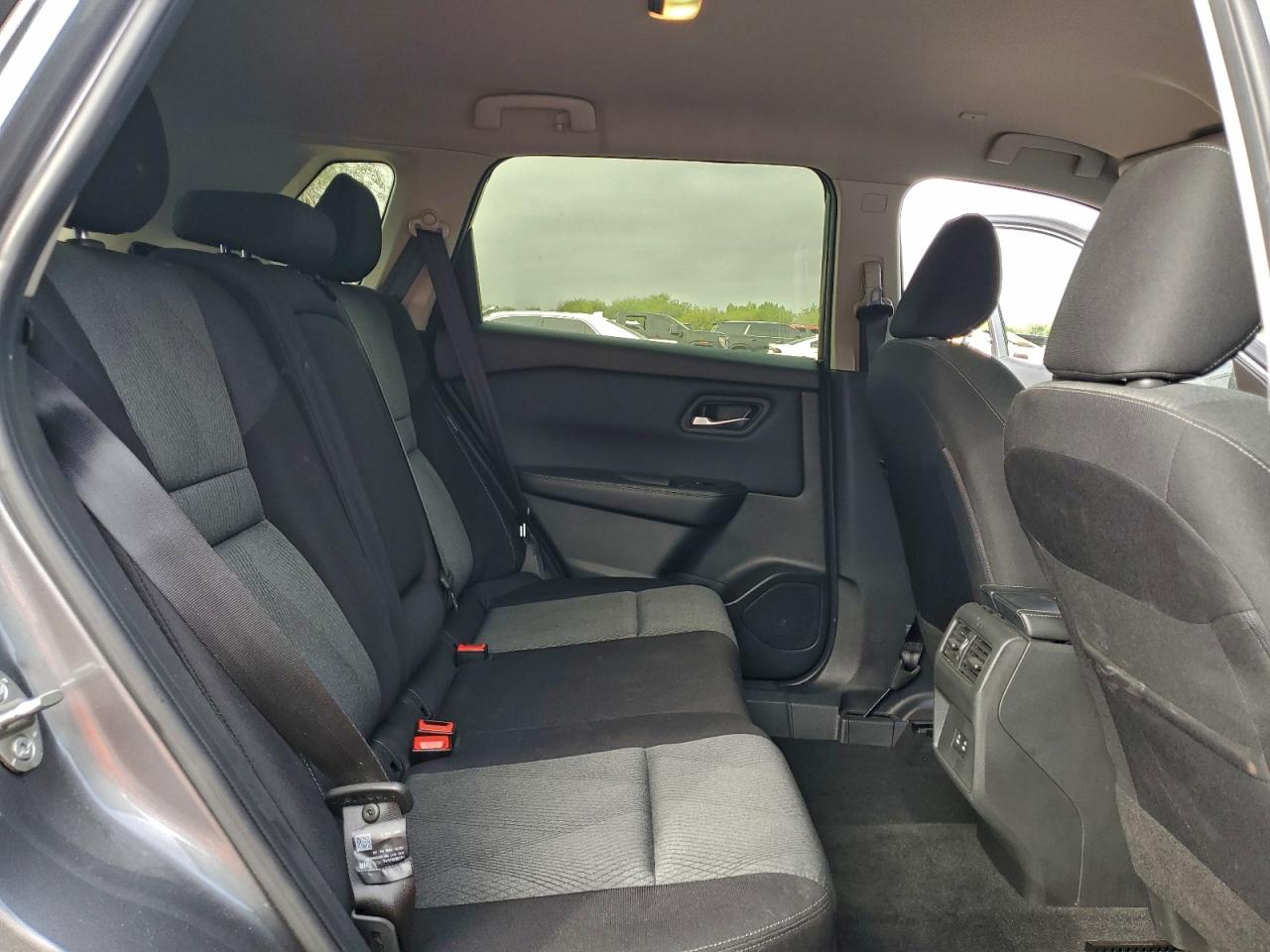 Nissan Rogue Sv Image 7