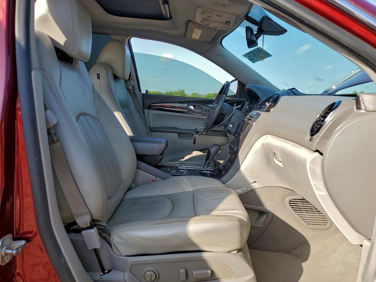 Buick Enclave Image 7