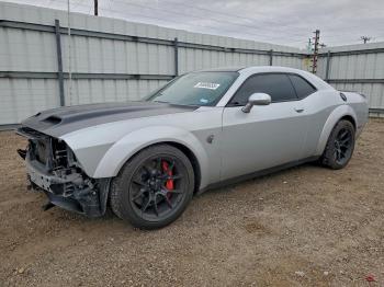  Salvage Dodge Challenger