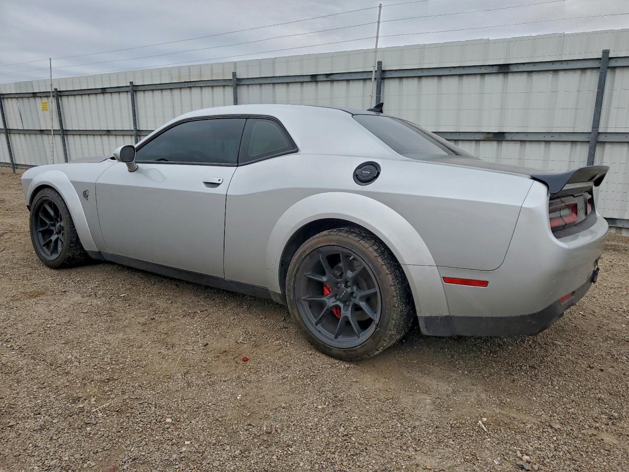 Dodge Challenger Srt Hellcat Image 2