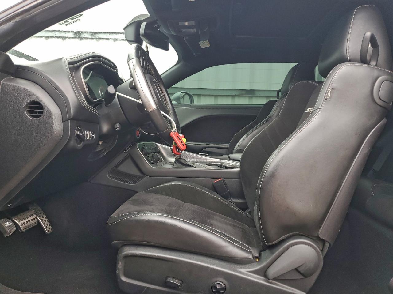 Dodge Challenger Srt Hellcat Image 3