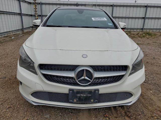Mercedes-Benz Cla-class 250 4matic Image 4