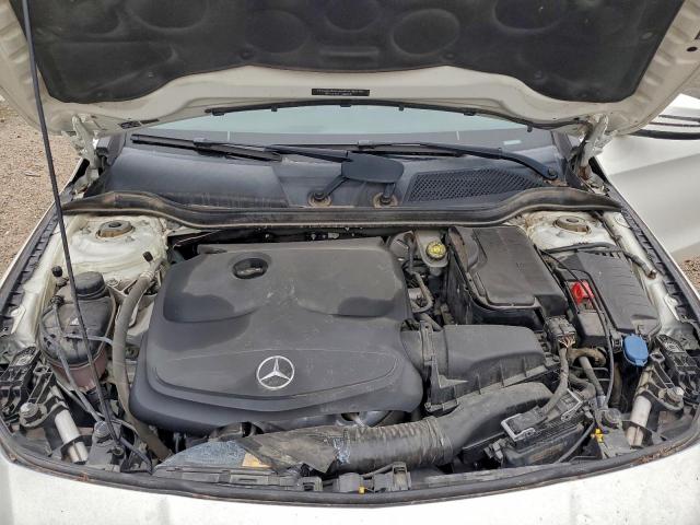 Mercedes-Benz Cla-class 250 4matic Image 12