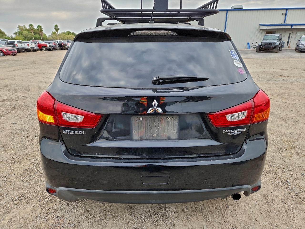 Mitsubishi Outlander Es Image 12
