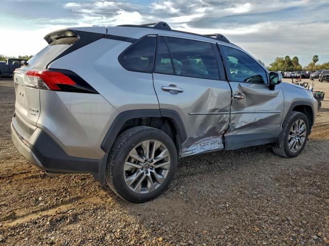 Toyota RAV4 Limited Image 12