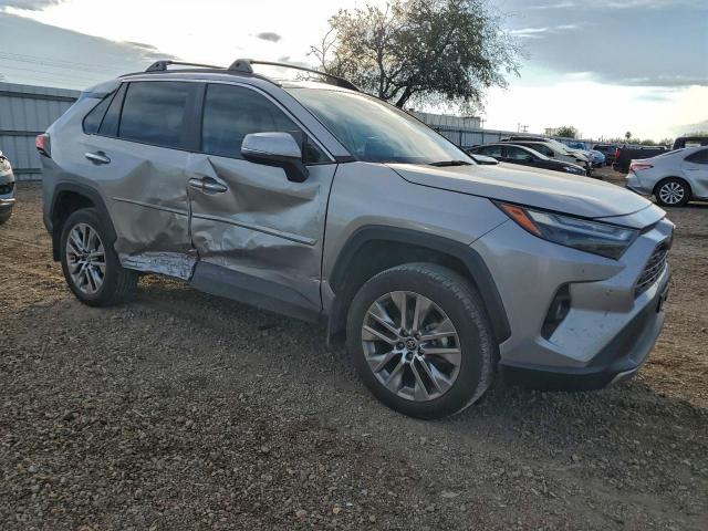 Toyota RAV4 Limited Image 3