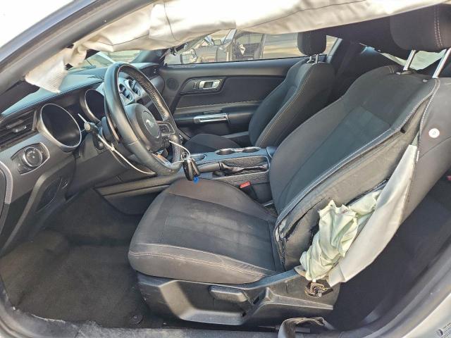 Ford Mustang Image 7