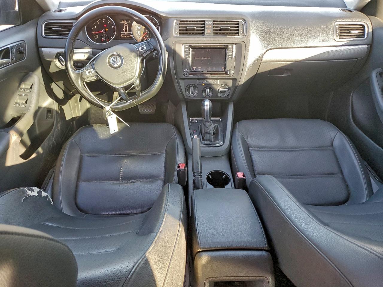 Volkswagen Jetta Se Image 4