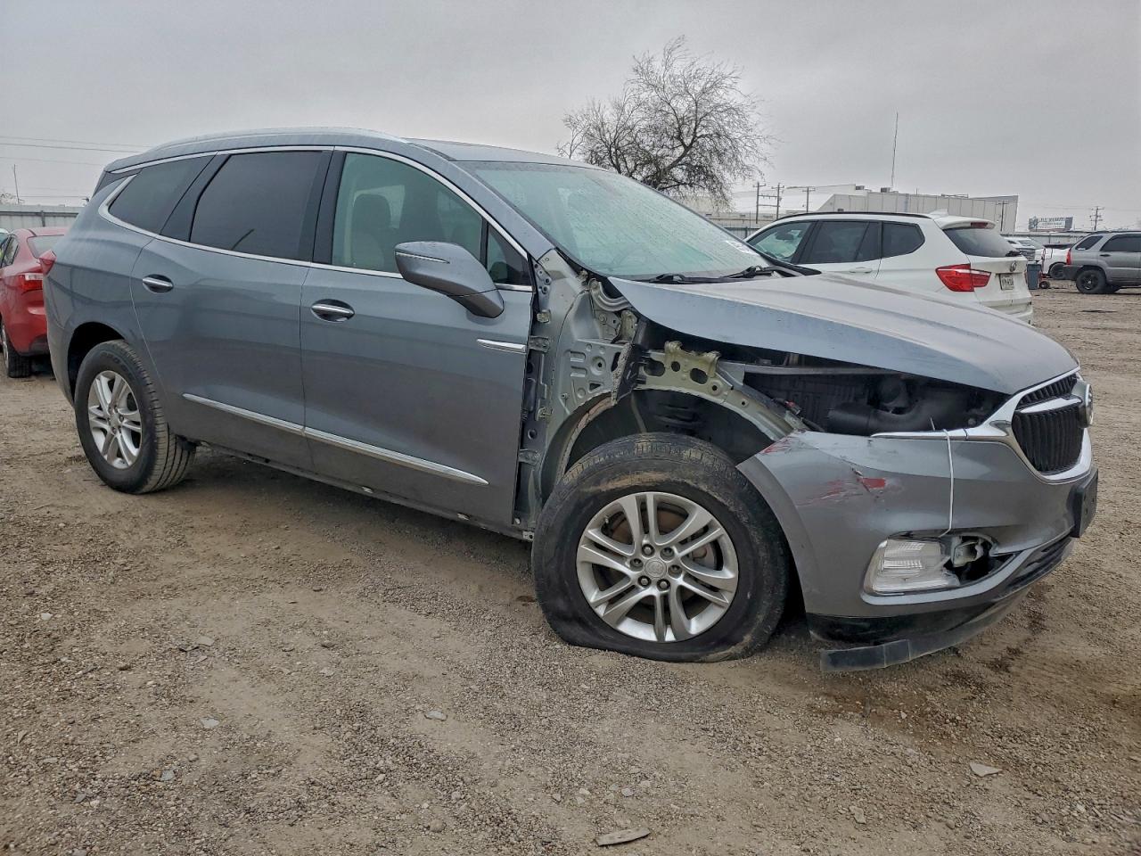 Buick Enclave Essence Image 2