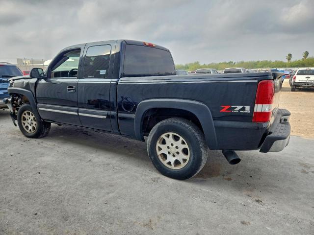 Chevrolet Silverado K1500 Image 3