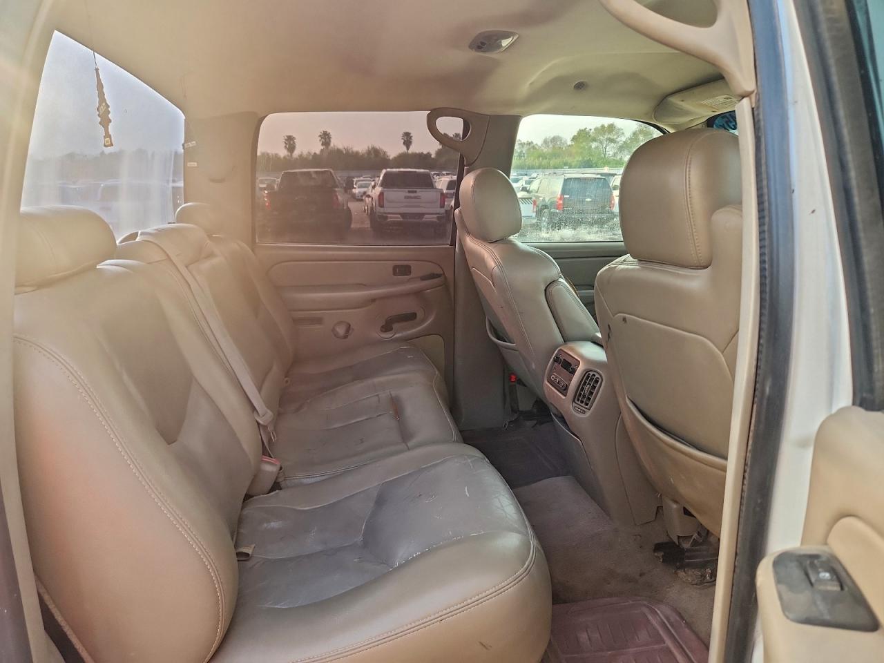 Chevrolet Silverado K1500 Image 7