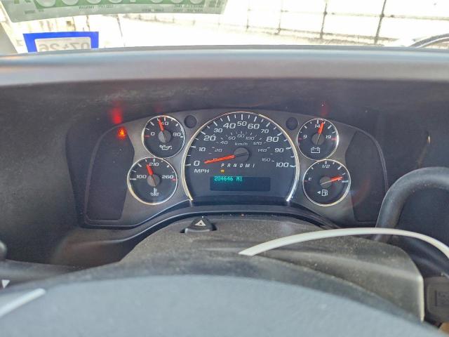 Chevrolet Express Image 3